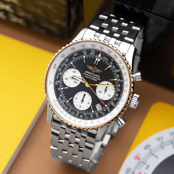 Breitling Navitimer D23322